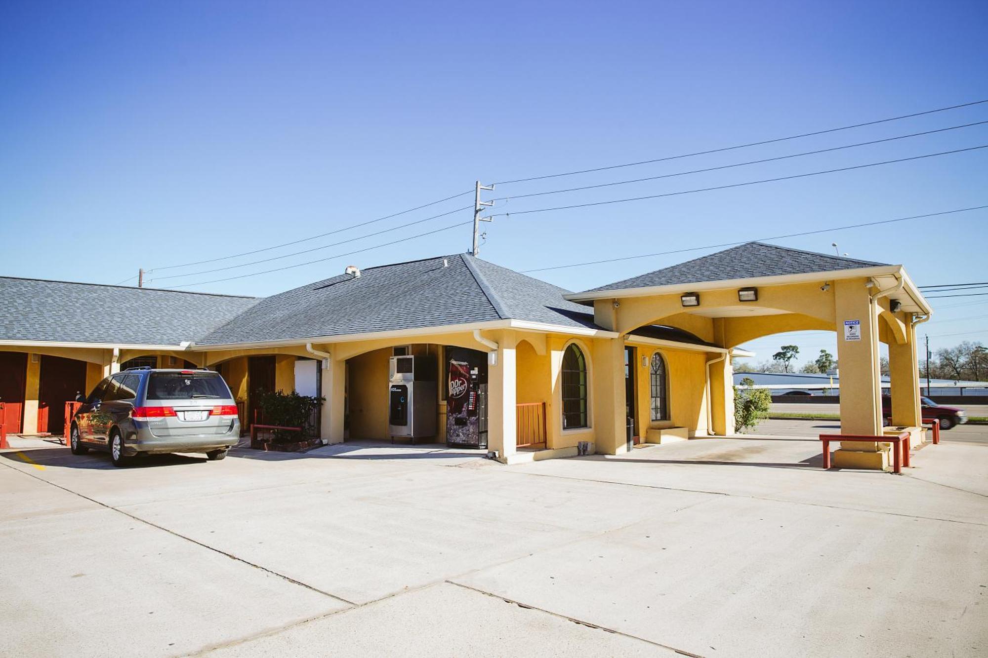Regency Inn - Channelview Exterior photo